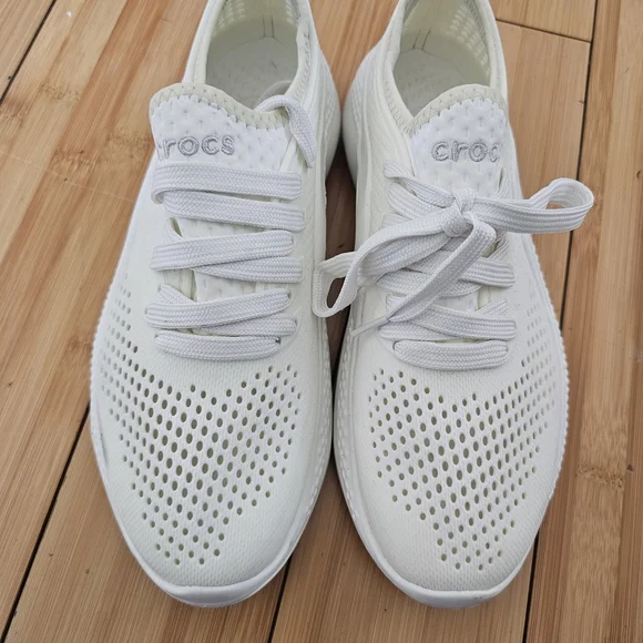 CROCS Women's Breathable White Sneakers - Picture 2 of 4